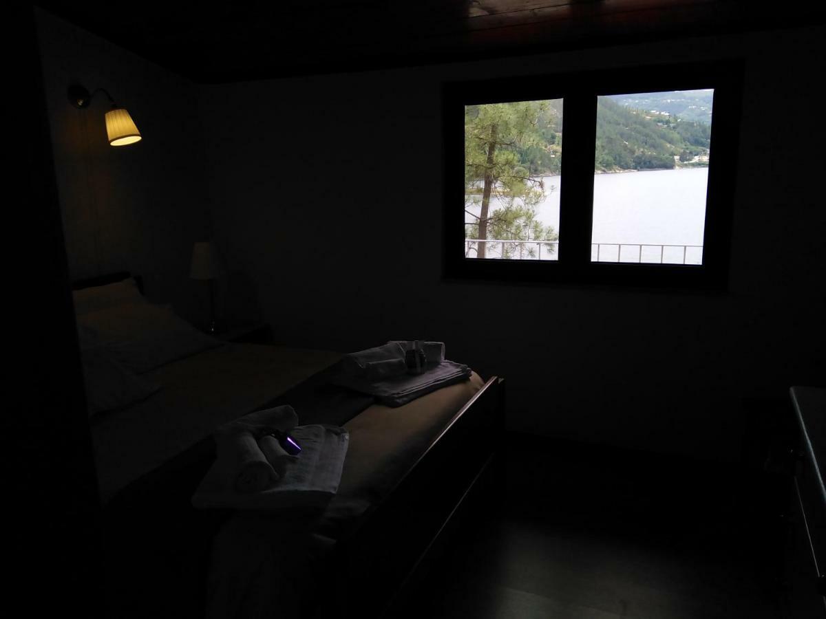 Casa Do Avo Xico - Geres Lake House - 10Pax Dış mekan fotoğraf